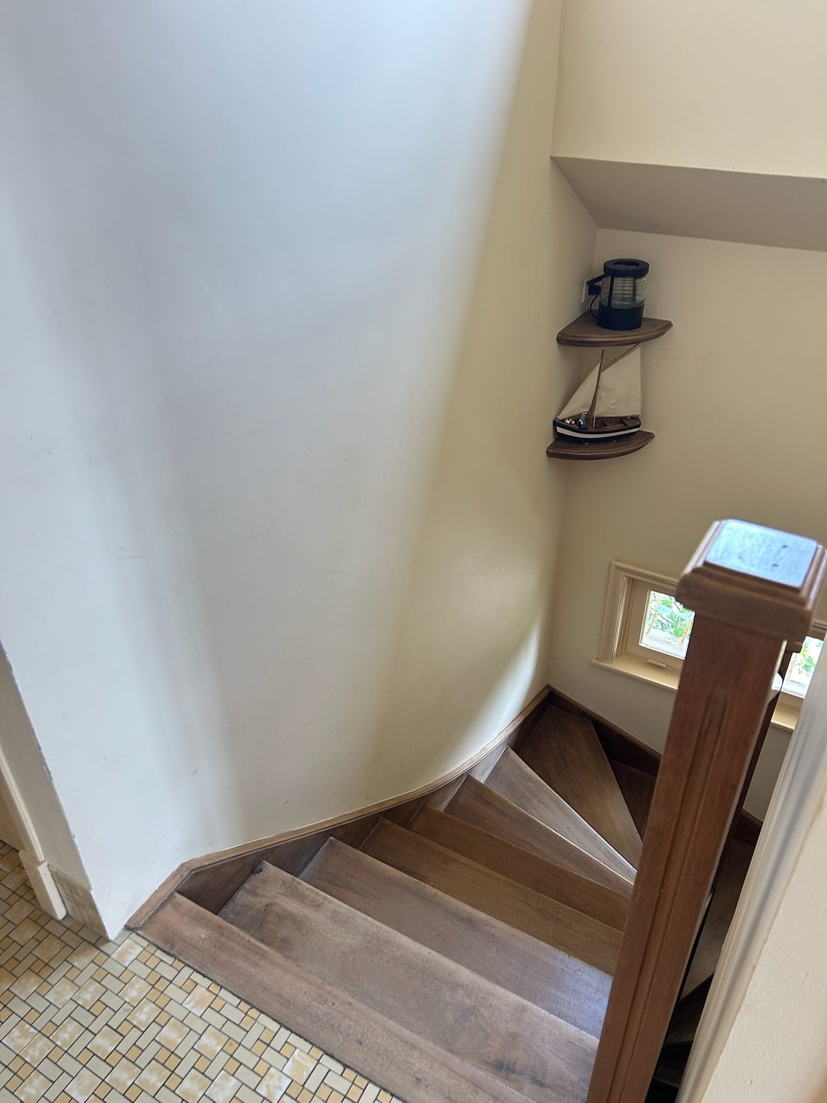 Escalier menant à l'étage